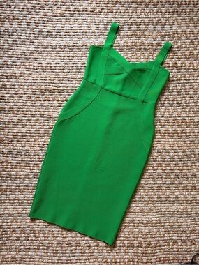 Lime green women’s bandage stretchy bodycon dress. Large.